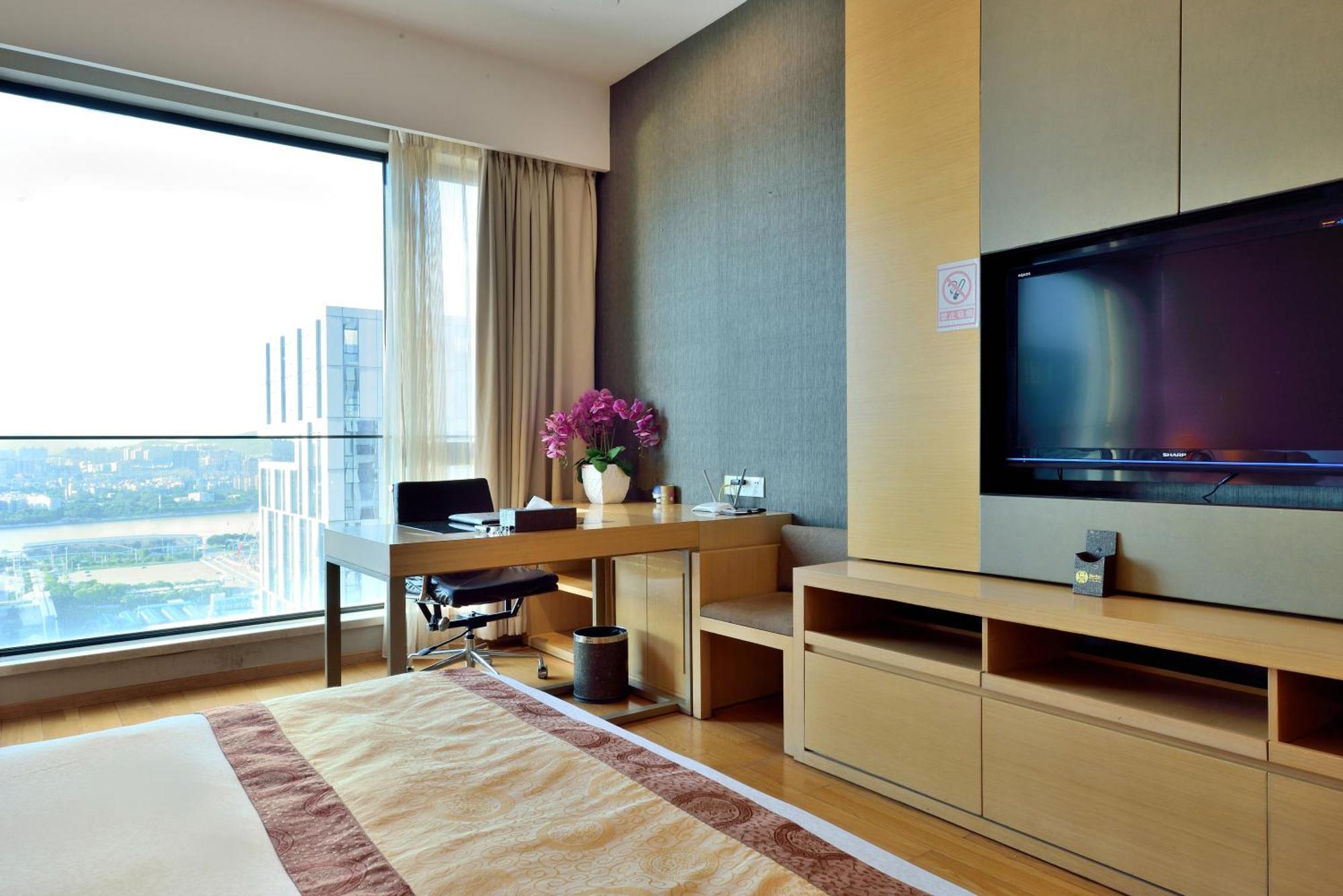 Heefun Apartment Gz -Poly World Trading Center-Walking Distance To Canton Fair ภายนอก รูปภาพ