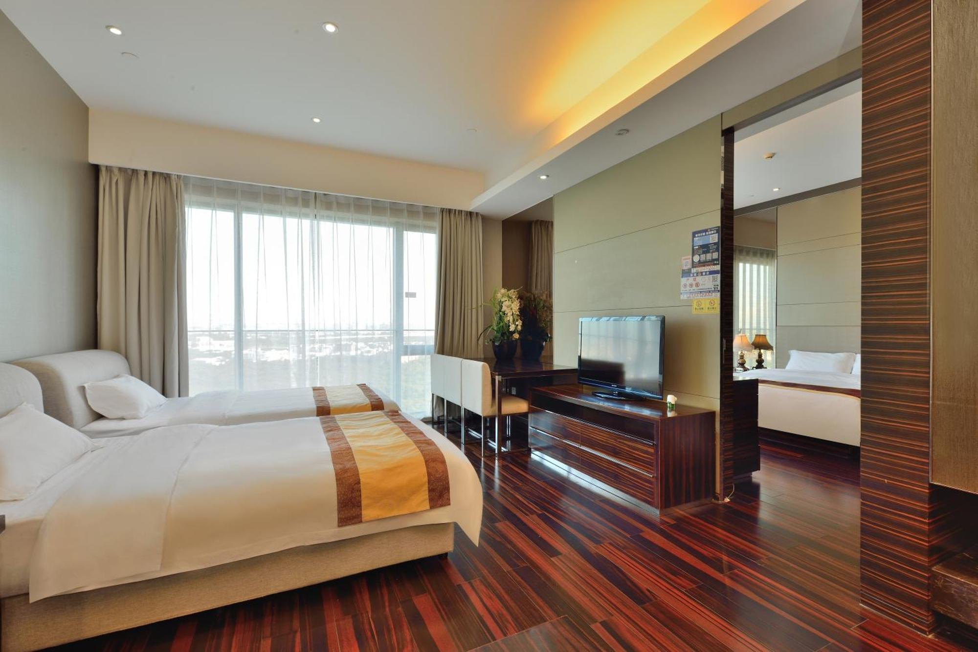 Heefun Apartment Gz -Poly World Trading Center-Walking Distance To Canton Fair ภายนอก รูปภาพ