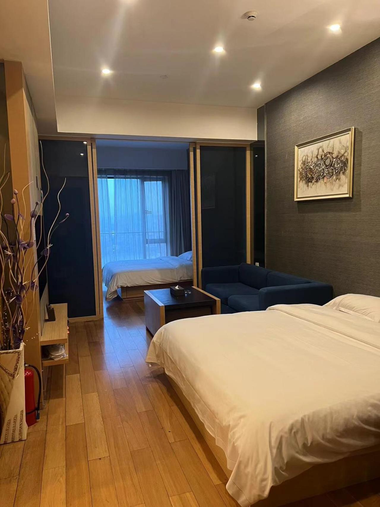 Heefun Apartment Gz -Poly World Trading Center-Walking Distance To Canton Fair ภายนอก รูปภาพ