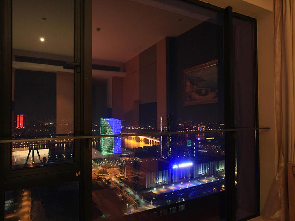 Heefun Apartment Gz -Poly World Trading Center-Walking Distance To Canton Fair ภายนอก รูปภาพ